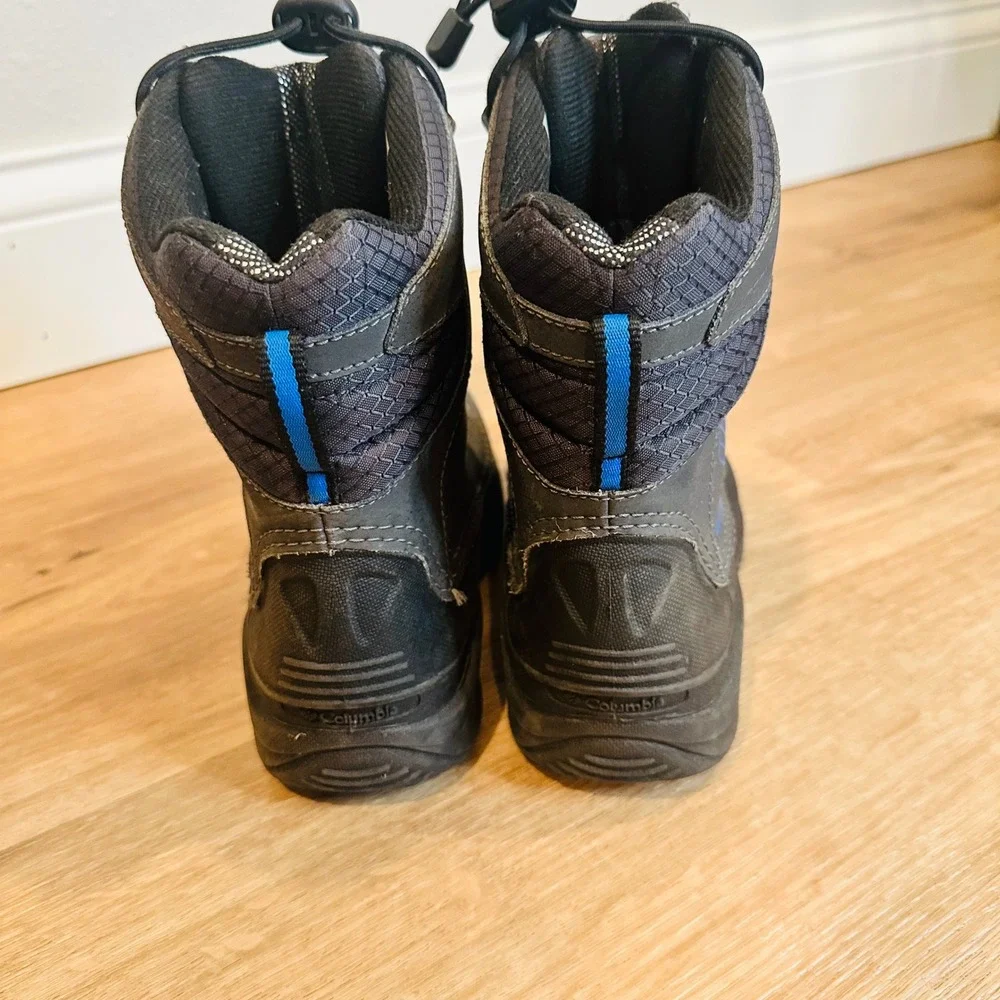 Columbia‎ Bugaboot Plus IV Snow Boots Kids Size 3 Grey Blue Waterproof Omni-Heat